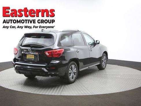 Used 2020 Nissan Pathfinder S FWD image 41