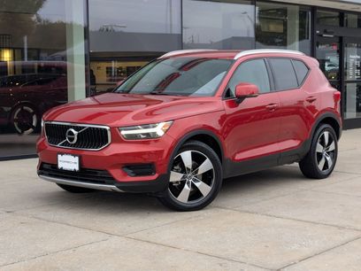 Used 2019 Volvo XC40 T4 Momentum