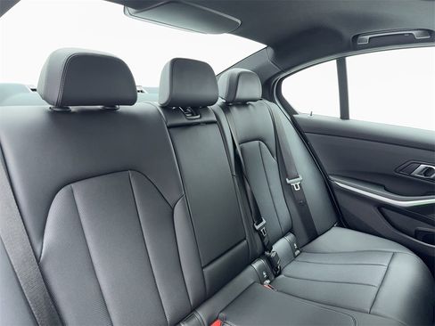 Used 2024 BMW 330i Sedan image 52