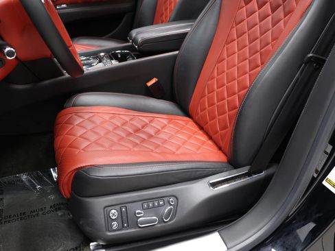 Used 2018 Bentley Flying Spur S V8 w/ Black Edition AWD/4WD image 22