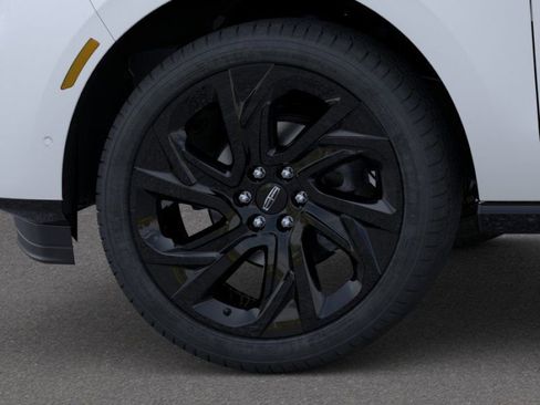 New 2026 Lincoln Navigator L Black Label AWD/4WD image 19