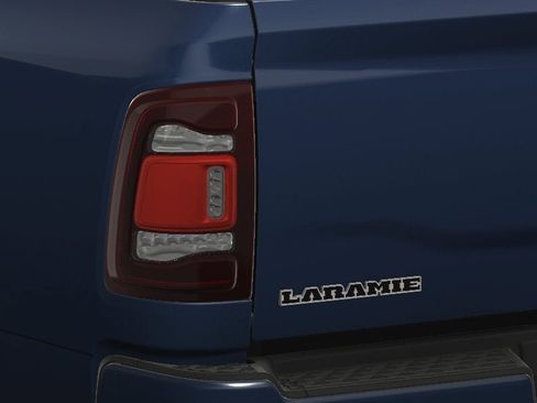 Used 2024 RAM 2500 Laramie w/ Sport Appearance Package image 31