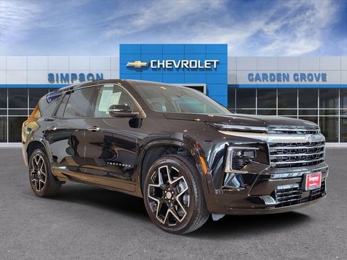 Used 2026 Chevrolet Traverse High Country image 1