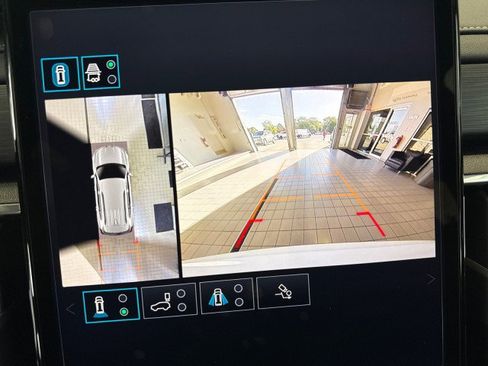 Used 2025 GMC Acadia Elevation image 22