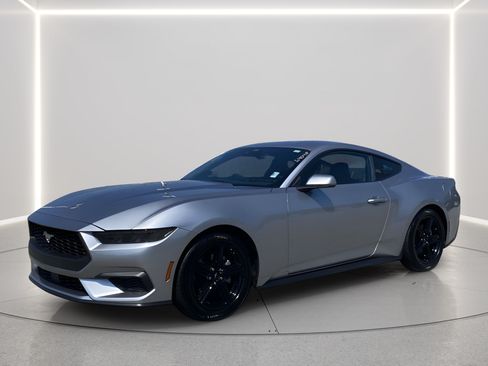 Used 2026 Ford Mustang Premium RWD image 1