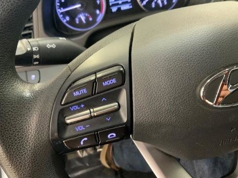 Used 2019 Hyundai Elantra SE w/ Cargo Package image 22