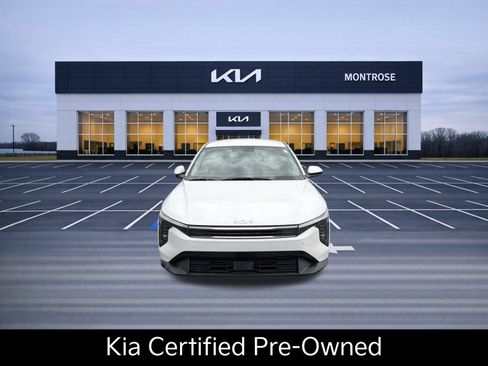 Used 2025 Kia K4 FWD image 2