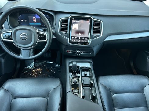 Certified 2025 Volvo XC90 B5 Core AWD/4WD image 16