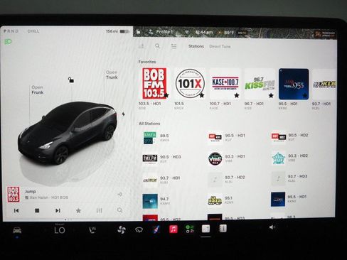 Used 2025 Tesla Model Y Long Range AWD/4WD image 28