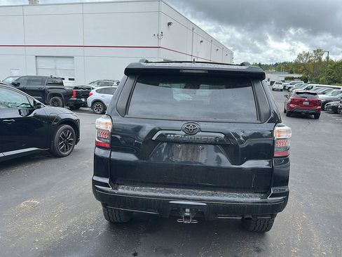 Used 2022 Toyota 4Runner TRD Sport w/ Technology Package image 4