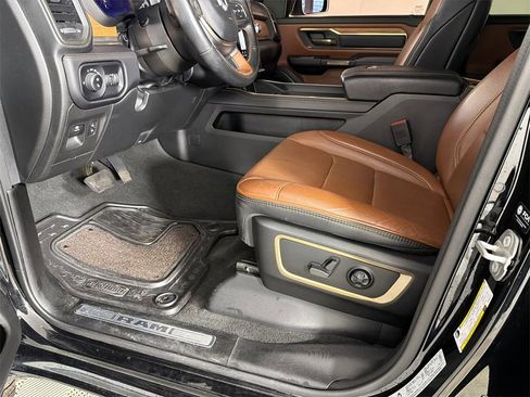Used 2023 RAM 1500 Limited w/ Body Color Bumper Group image 10