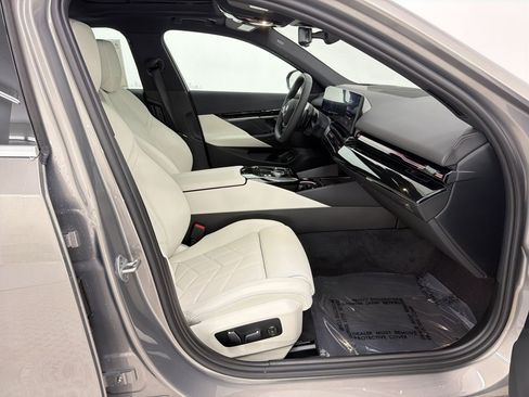 New 2026 BMW 530i RWD image 26