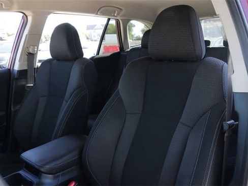 Used 2022 Subaru Outback Premium image 11