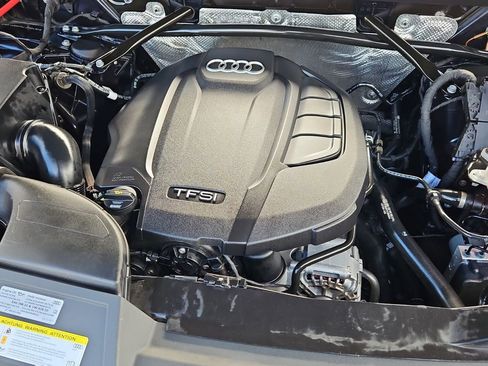 Used 2020 Audi Q5 2.0T Premium w/ Titanium Sport Package image 27