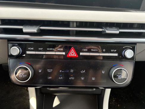 Used 2025 Hyundai Tucson Blue image 30