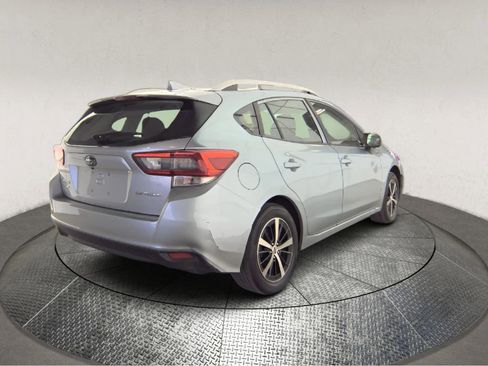 Used 2021 Subaru Impreza Premium image 2