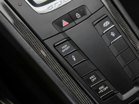 Used 2019 Porsche 911 GT3 RS RWD image 71