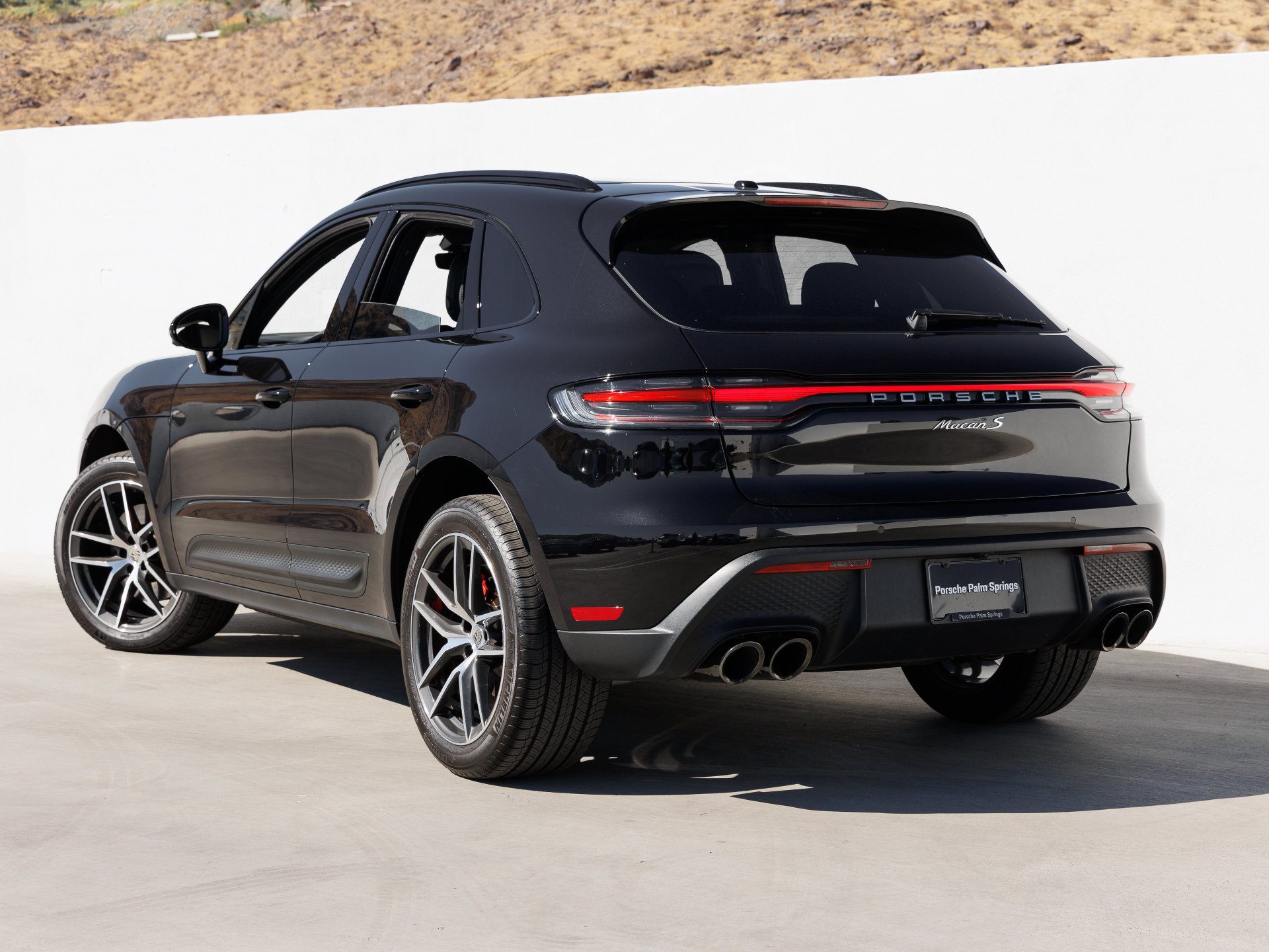 Certified 2026 Porsche Macan S AWD/4WD image 3