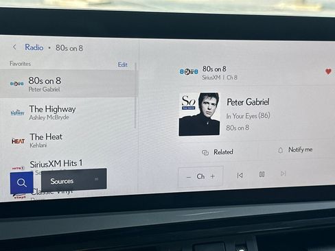 Used 2025 Lexus ES 300h w/ Premium Package image 23