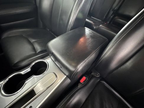 Used 2019 Nissan Pathfinder SL FWD image 36