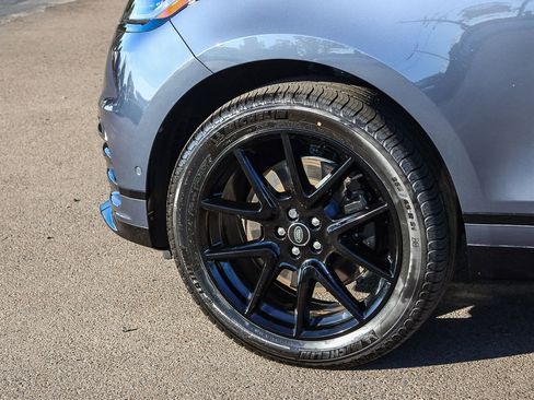 New 2026 Land Rover Range Rover Velar Dynamic SE image 9