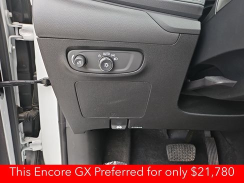 Used 2025 Buick Encore GX Preferred FWD image 25