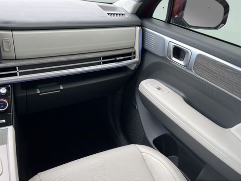 Used 2024 Hyundai Santa Fe Calligraphy FWD image 13