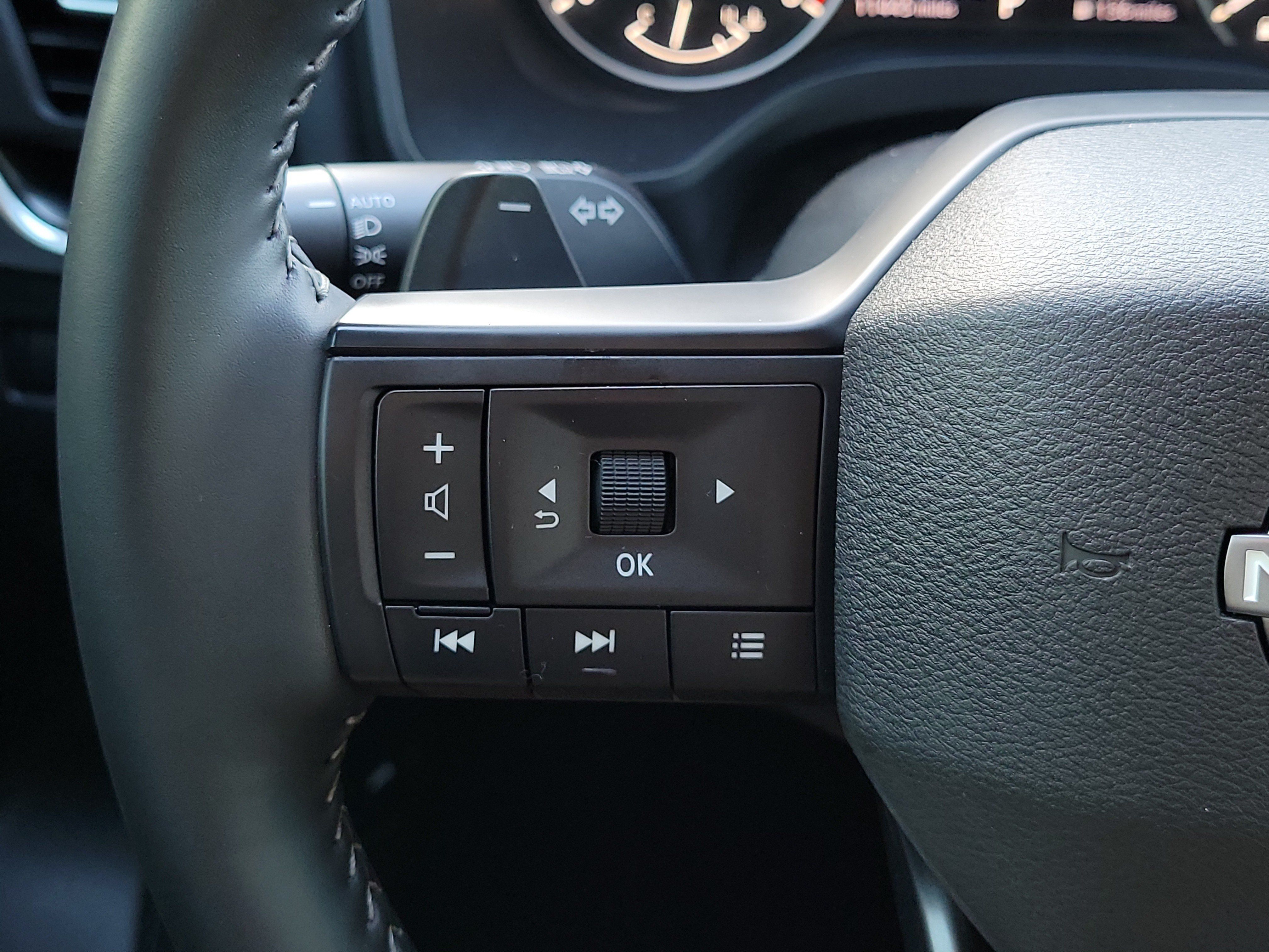 Certified 2025 Nissan Rogue SV w/ SV Premium Package FWD image 23