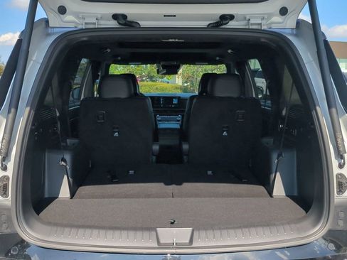 Used 2024 Hyundai Santa Fe Calligraphy image 13