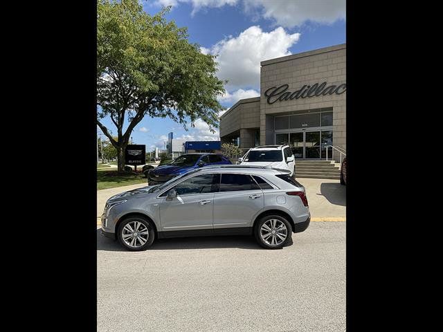 Used 2026 Cadillac XT5 Premium Luxury w/ Driver Assist Package FWD image 2