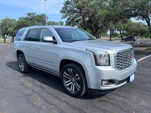 Used 2019 GMC Yukon Denali w/ Denali Ultimate Package RWD image 10