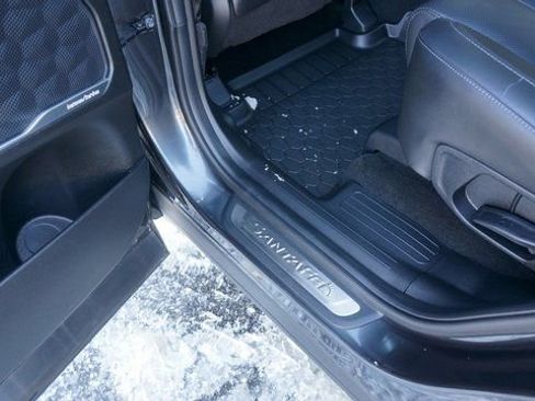 Used 2023 Hyundai Santa Fe Calligraphy image 38