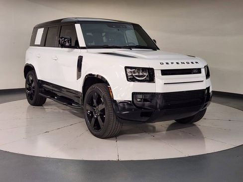 New 2026 Land Rover Defender 110 V8 image 7