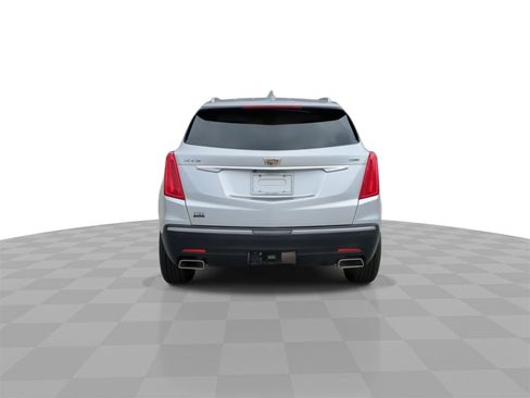 Certified 2018 Cadillac XT5 Luxury w/ Driver Awareness Package image 7