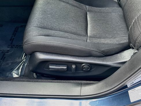 Certified 2025 Honda Accord SE image 17