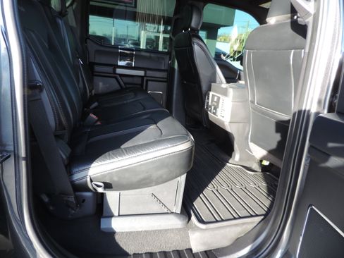 Used 2020 Ford F250 Platinum image 19