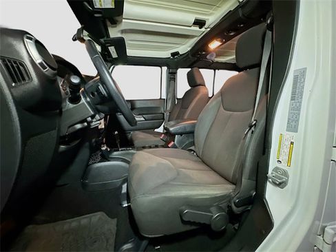 Used 2017 Jeep Wrangler Unlimited Sport w/ Quick Order Package 24S image 17