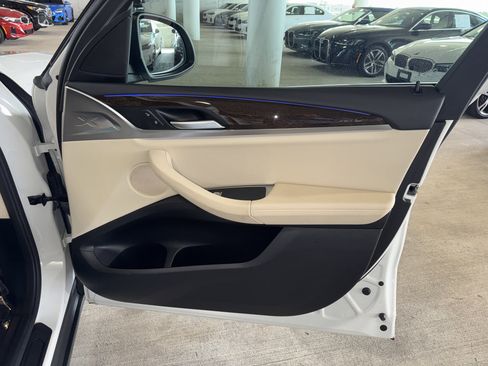 Certified 2022 BMW X3 sDrive30i w/ Convenience Package image 9