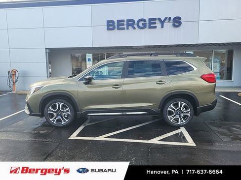 New 2026 Subaru Ascent Limited image 2