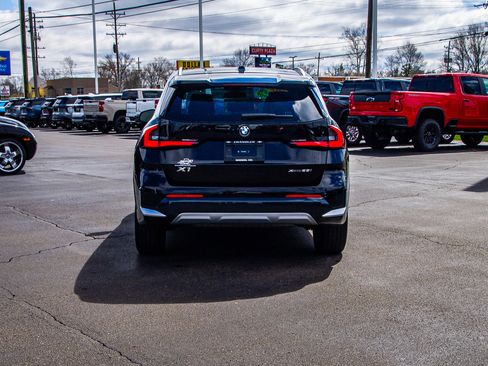 Used 2025 BMW X1 xDrive28i AWD/4WD image 6