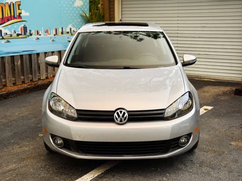 Used 2011 Volkswagen Golf TDI FWD image 3