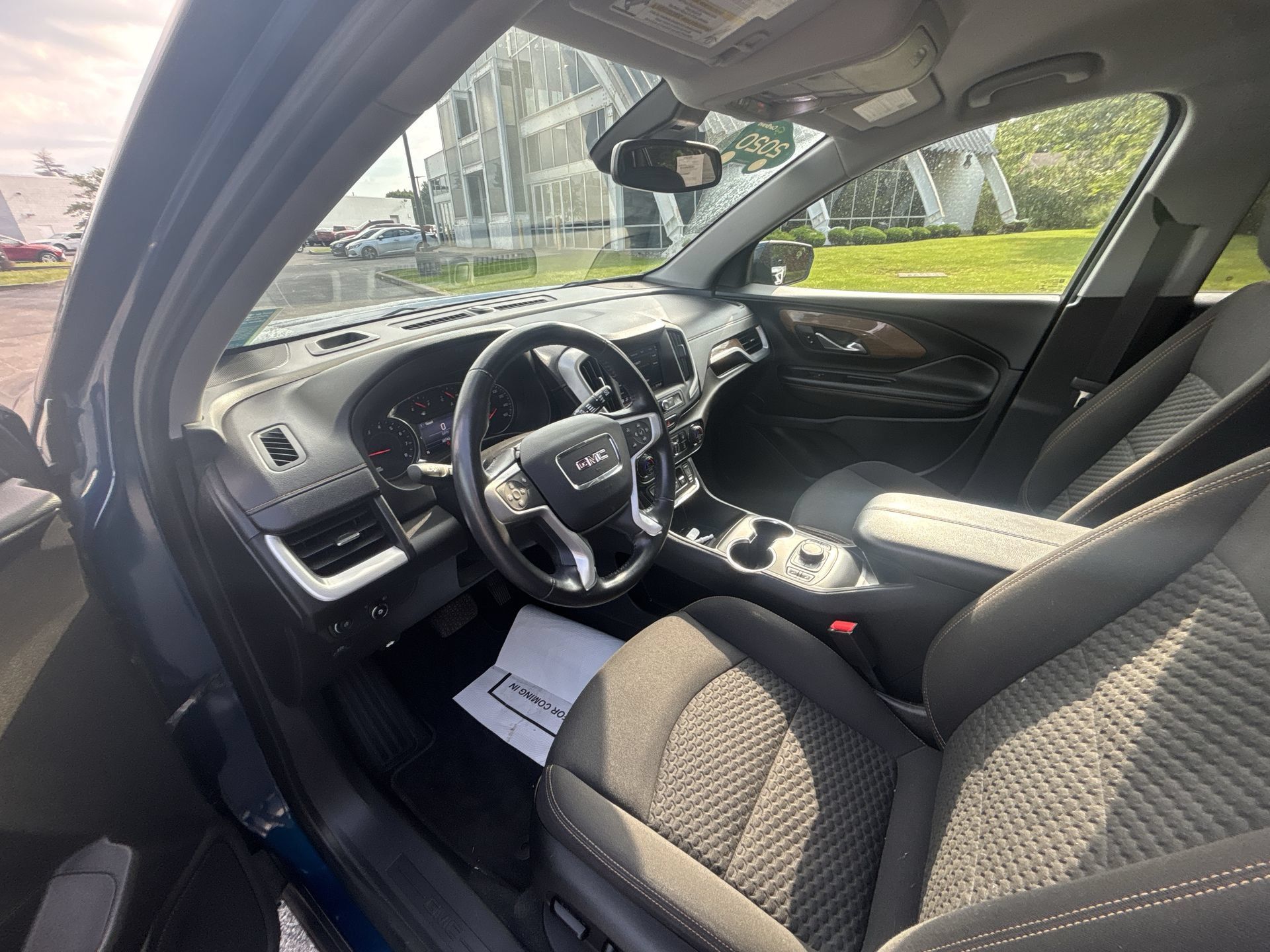 Certified 2020 GMC Terrain SLE w/ Driver Convenience Package FWD image 10