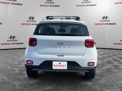New 2026 Hyundai Venue SEL FWD image 6
