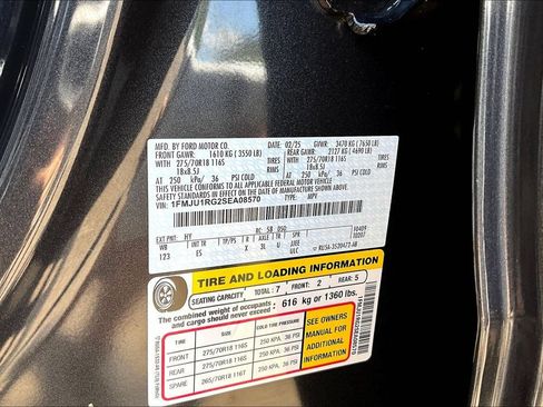 Certified 2025 Ford Expedition Tremor AWD/4WD image 36