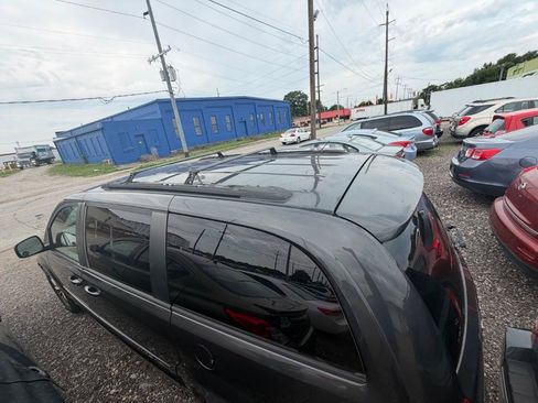 Used 2012 Dodge Grand Caravan SXT FWD image 6