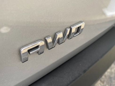 Used 2020 Chevrolet Traverse LT AWD/4WD image 31