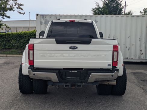 Used 2022 Ford F350 Lariat w/ Lariat Ultimate Package AWD/4WD image 6