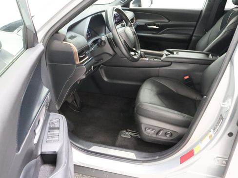 Used 2024 Toyota Grand Highlander AWD Hybrid image 14