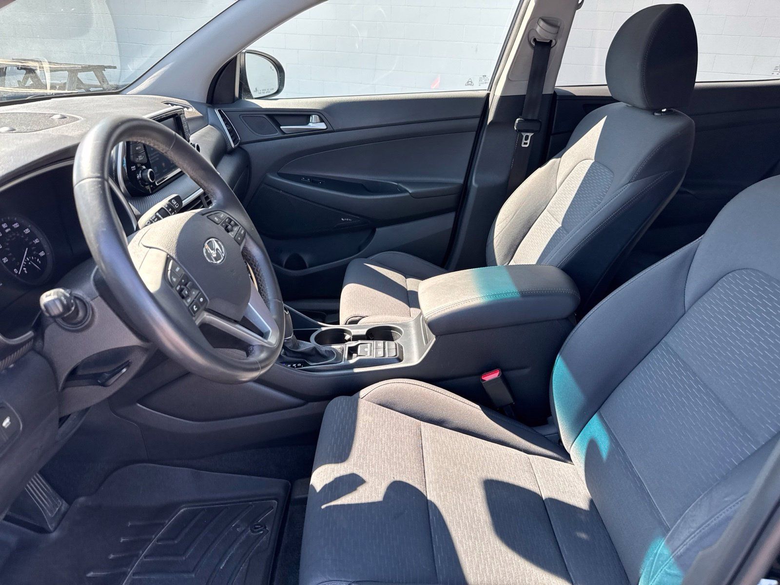 Used 2020 Hyundai Tucson Sport FWD image 20