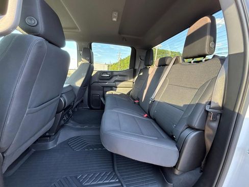 Used 2025 Chevrolet Silverado 1500 Custom Trail Boss w/ Turbomax Blackout Package AWD/4WD image 25
